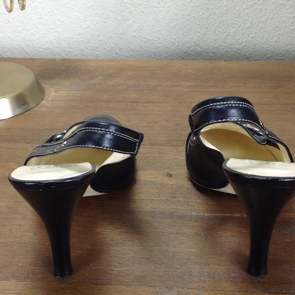 Joan & David Black Leather Slingback Heel - Picture 6 of 8